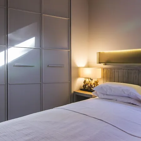 Acropolis Luxury House